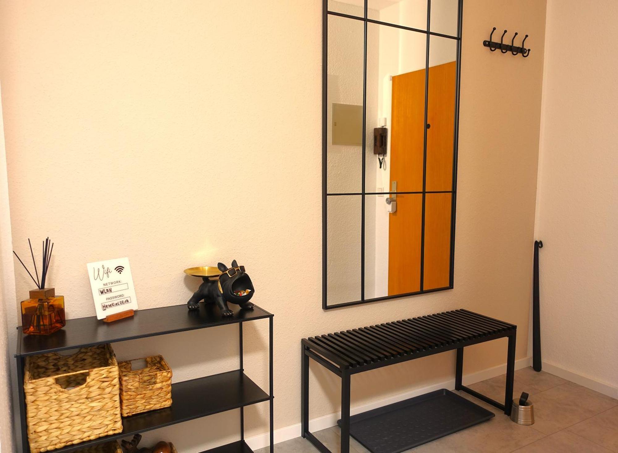Getaway Apartment - Balkon - Kueche - Ruhe - Waesche - S-Bahn - 60 Qm Duisburg Ngoại thất bức ảnh